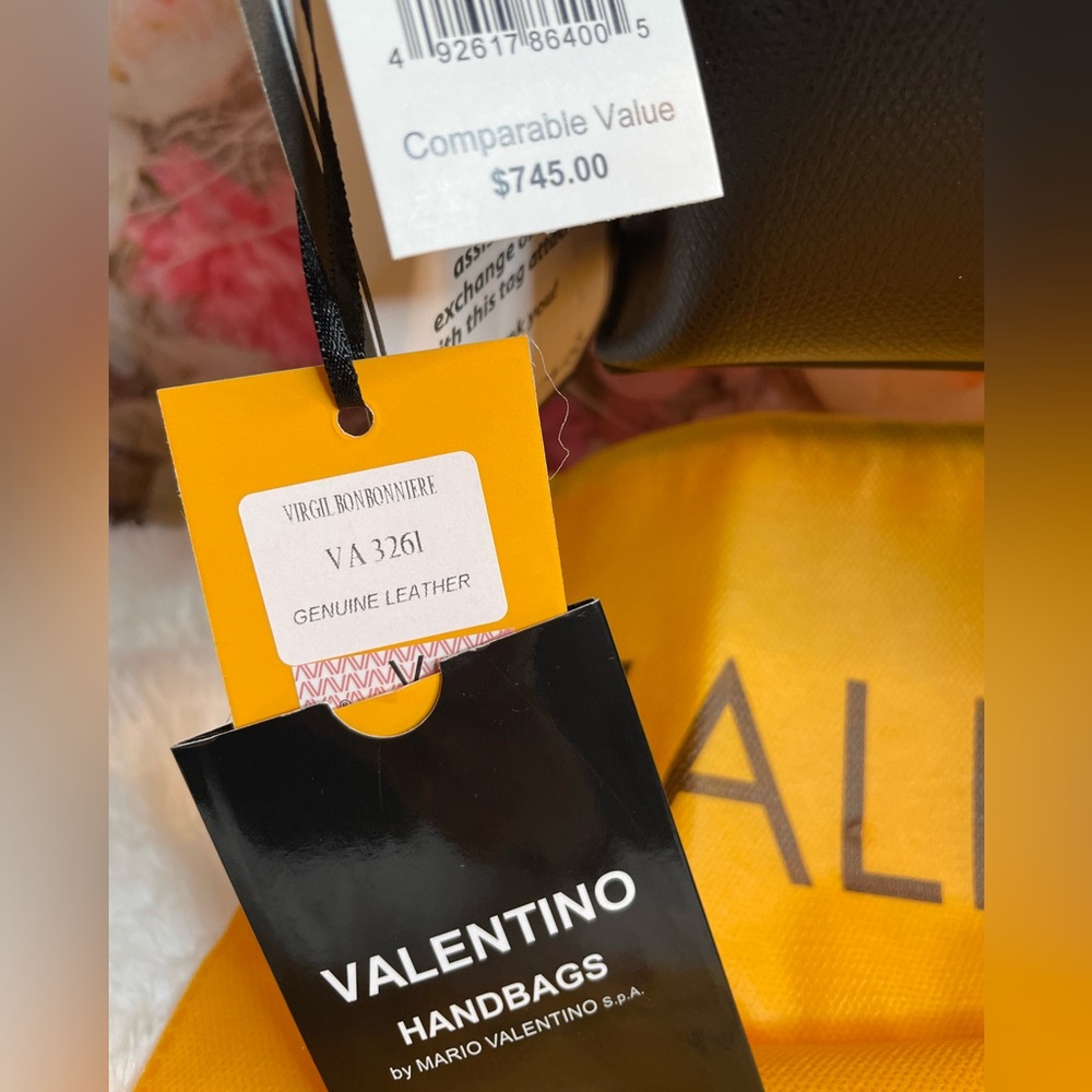 Valentino Virgil Bonbonniere bag with strap, dustbag, auth card, price t… - Picture 5 of 13